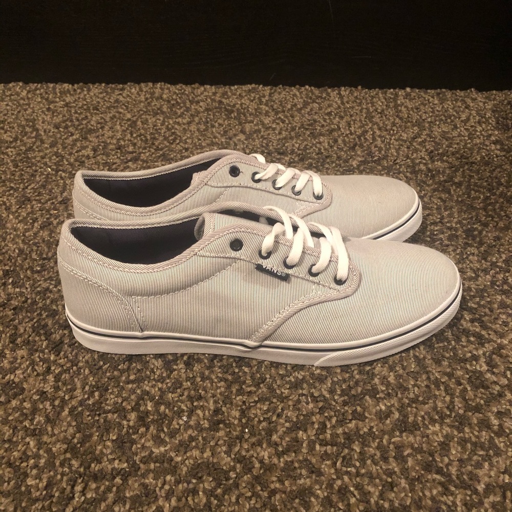 Vans pinstripe low top sneakers size 8